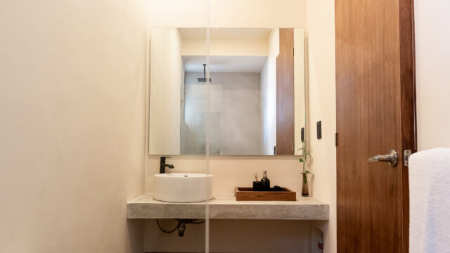 11. baño lock off