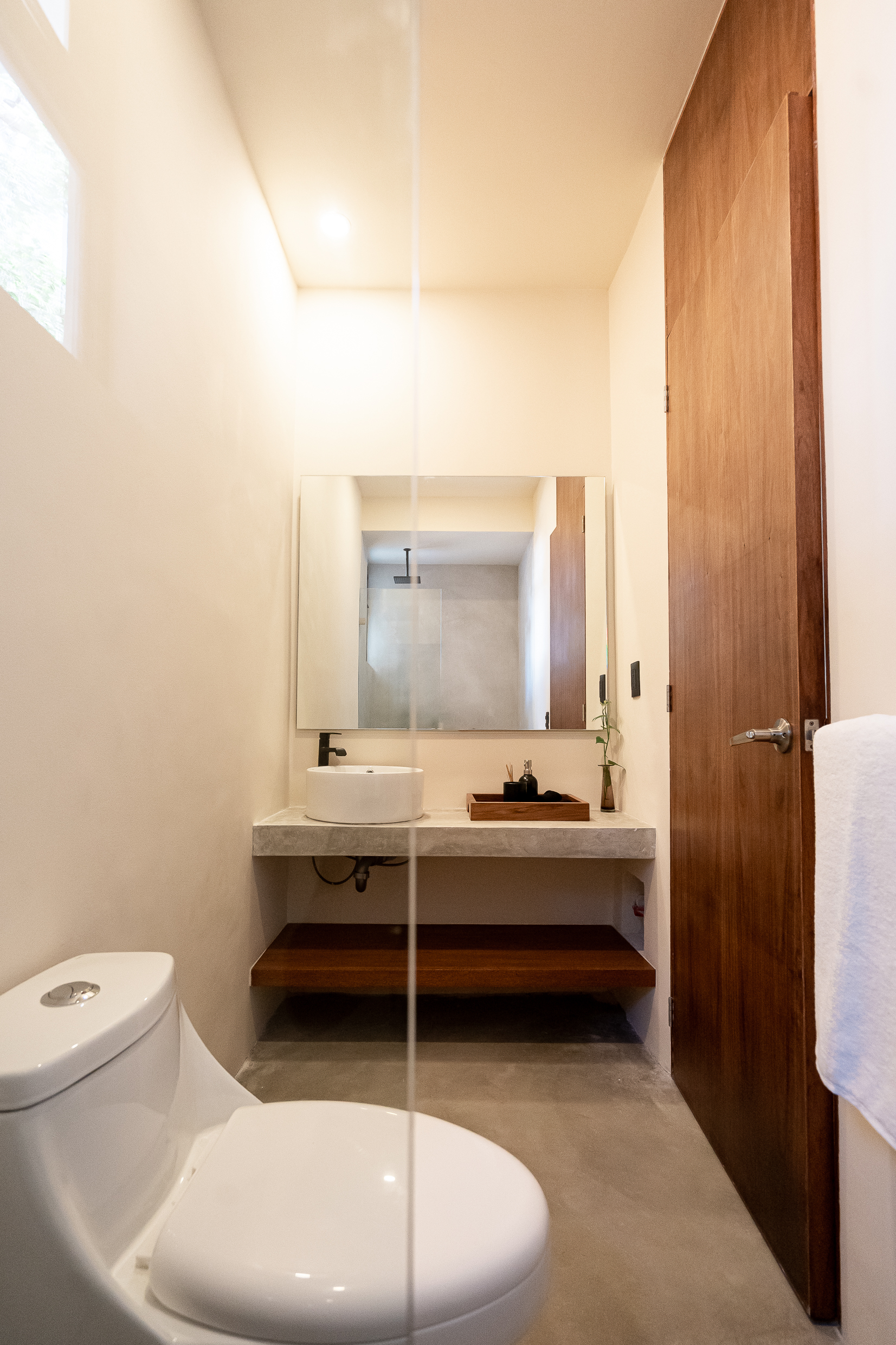 11. baño lock off