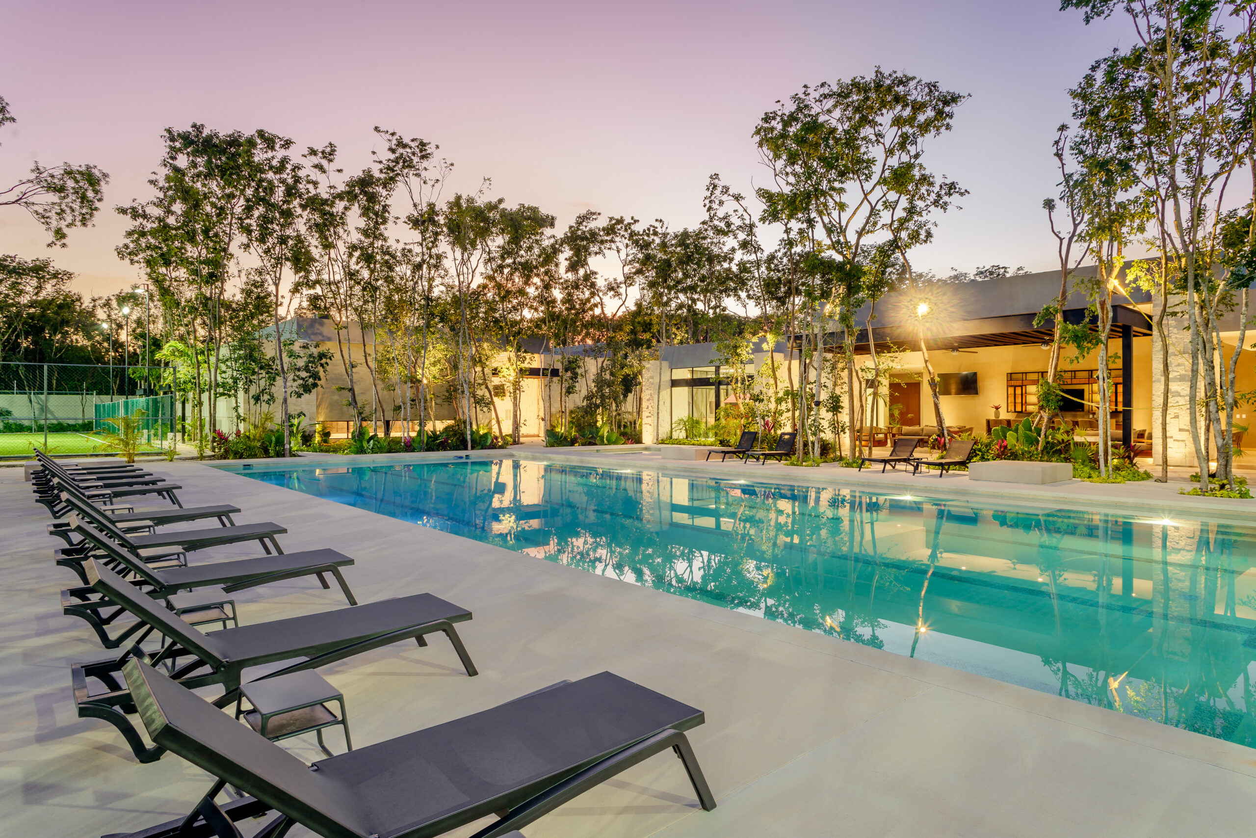 14. Piscina