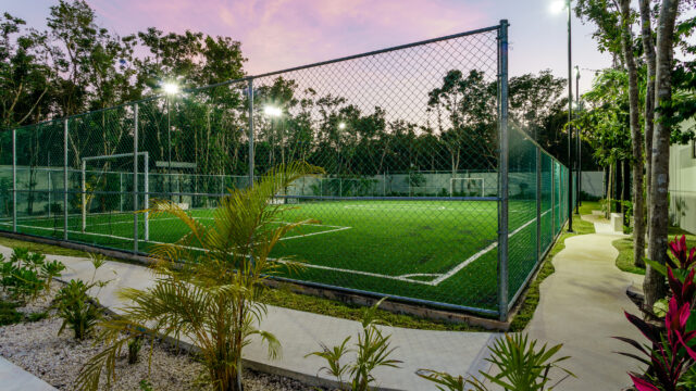 21. Cancha de tenis