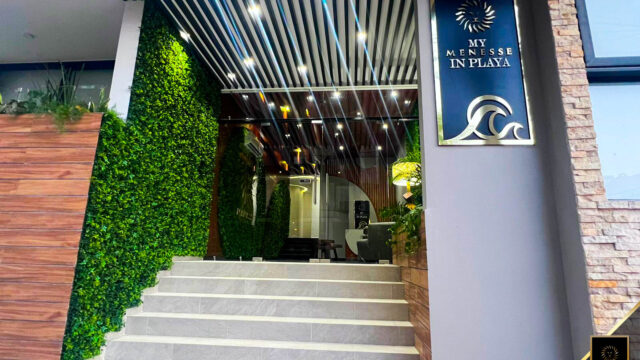 MY MENESSE IN PLAYA_-1