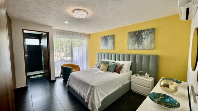 Second bedroom (2)