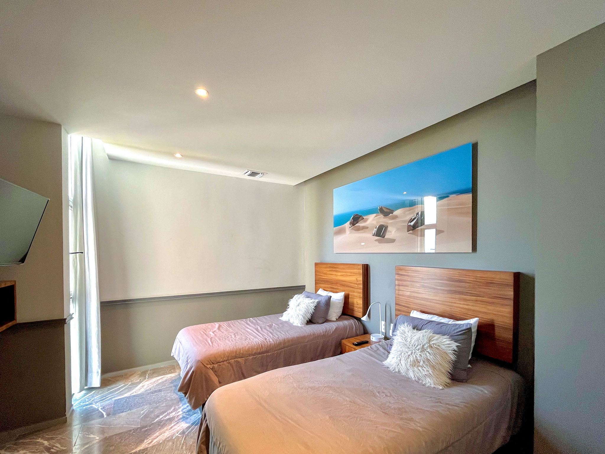 Singular-Joy-3-Bed-Condo-New-17